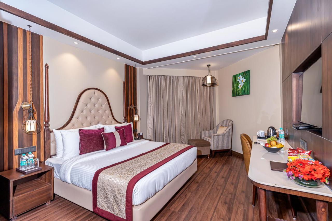 Fortune Khajjiar - Member Itc Hotels' Group Exteriör bild